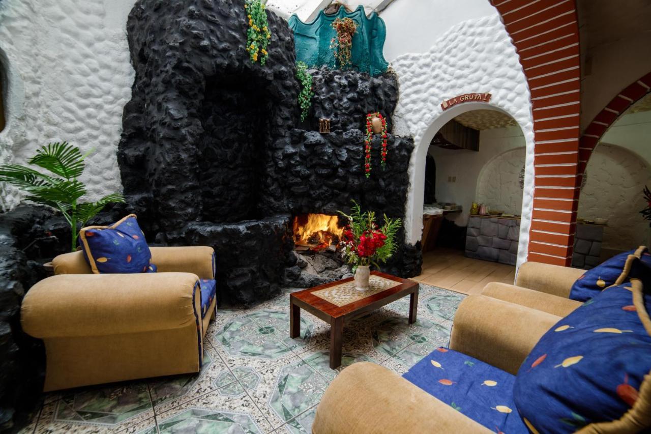 Carlos V Hotel Cusco Eksteriør billede