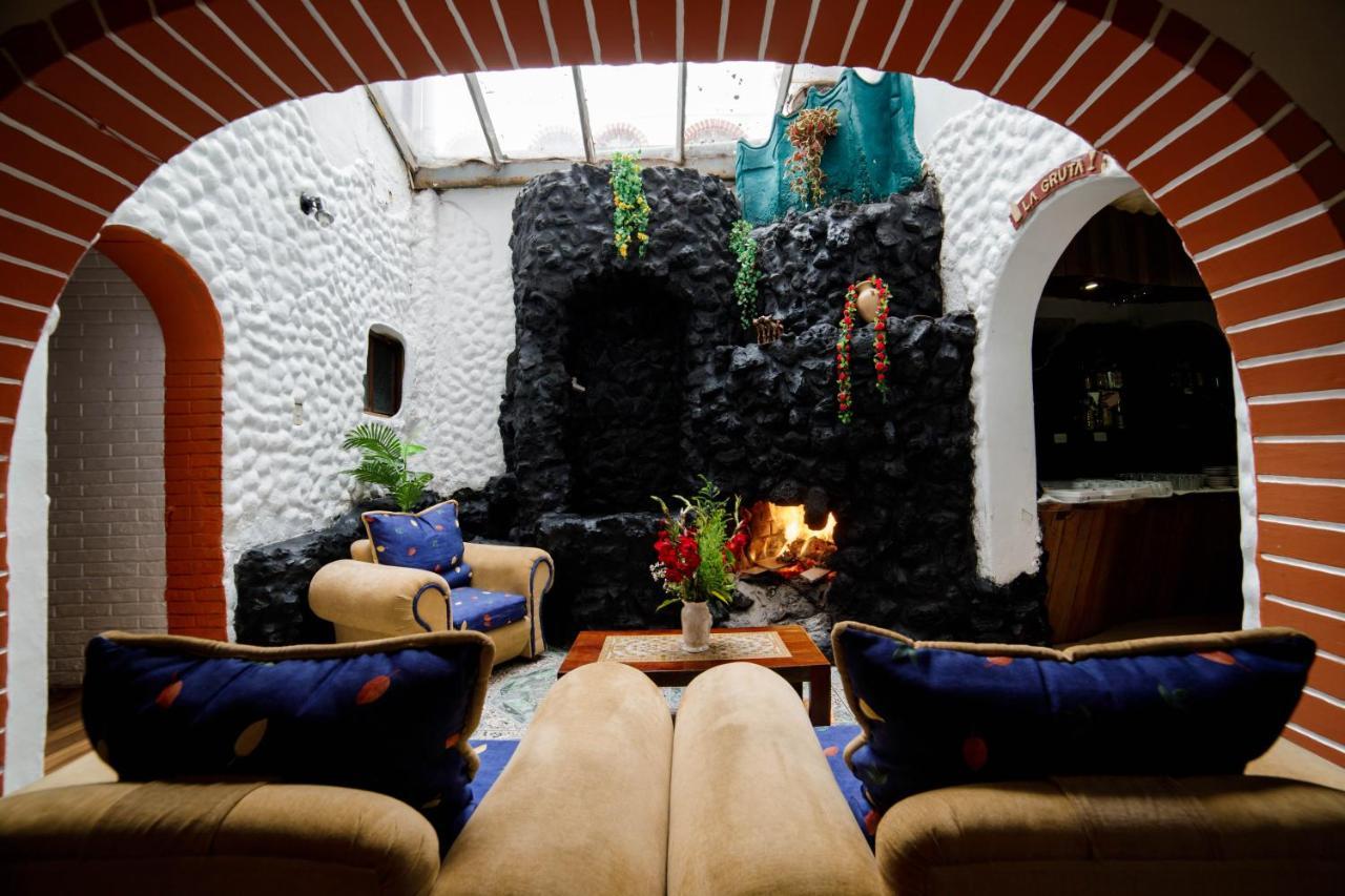 Carlos V Hotel Cusco Eksteriør billede